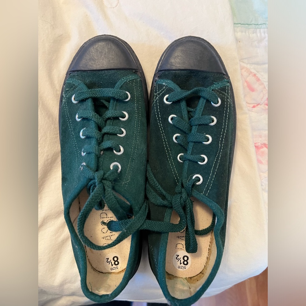 Passport brand green suede tennis shoes size 8 1/2